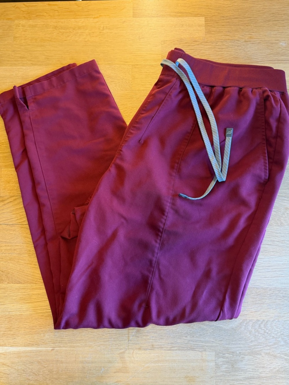 Fabletics ~ Scrub Pants ~ Burgundy ~ Women’s XXL